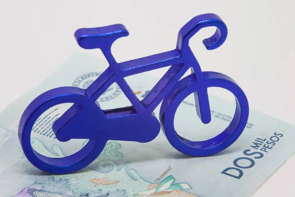 Geld und Fahrrad — Stockfoto