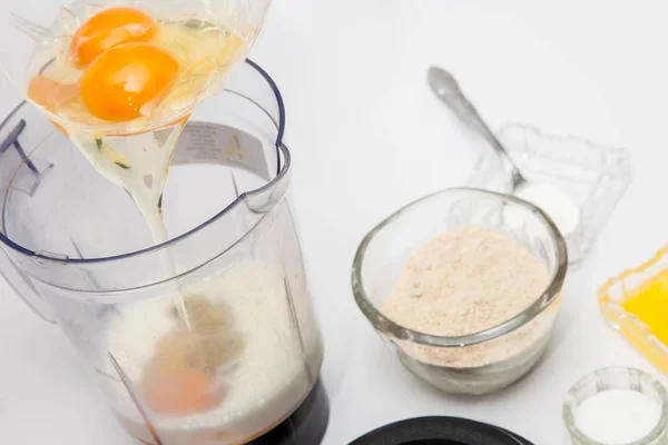 Quinoa κρέπες mix - προσθήκη αυγών — Φωτογραφία Αρχείου