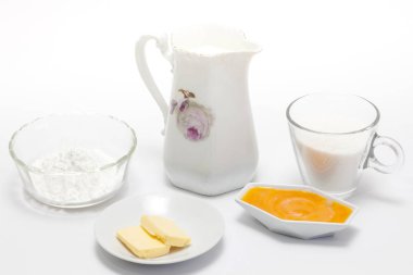 Muhallebi krem malzemeler