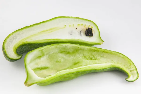 Stuffing cucumber (Cyclanthera pedata) — Stock Photo, Image