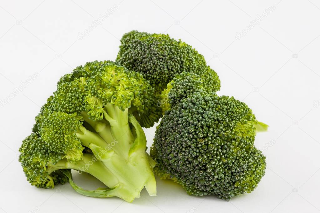 Broccoli (Brassica oleracea)