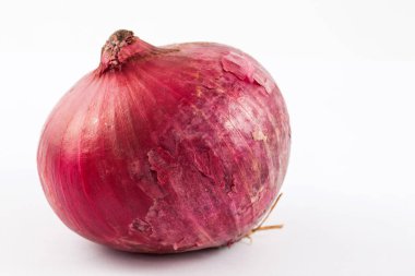 Kırmızı kuru soğan (Allium cepa)