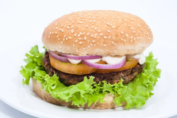 Linsen-Burger auf weißem Hintergrund — Stockfoto