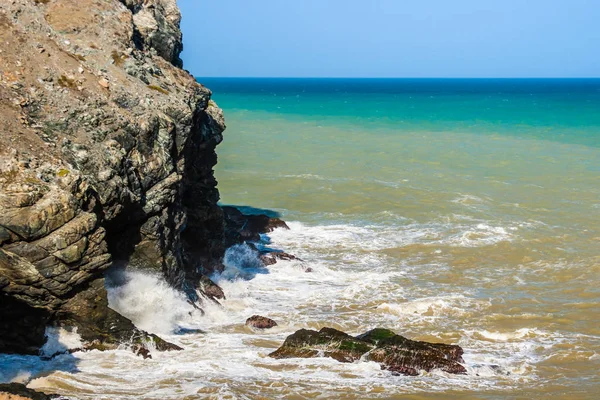 Cabo de la Vela, buzlu kırma dalgalar