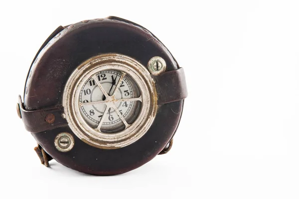 Изолированные антикварные часы — стоковое фото