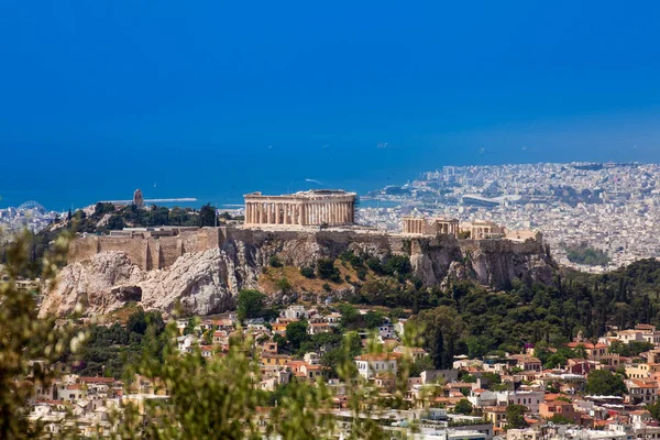 The city of Athens seen from the Mount Lycabettus a Cretaceous limestone hill — Stock Photo, Image