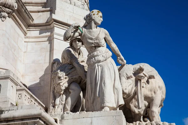 Detalle del monumento al marqués de Pombal situado en una rotonda importante de la ciudad de Lisboa en Portugal — Foto de Stock