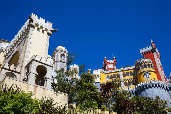 Pena Sarayı Portekiz 'in Sintra belediyesinde yer almaktadır.