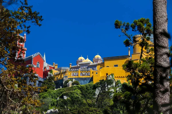 The Pena Palace seen from the Gardens of Pena Park at the municipality of Sintra — Stock Photo, Image