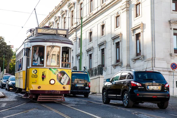 Lisboa Portugal Maio 2018 Velho Bonde Vintage Nas Belas Ruas — Fotografia de Stock