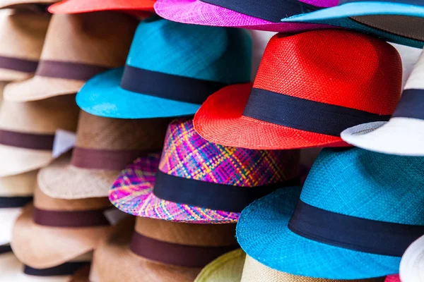 Kolombiya 'daki Cartagena de Indias' ta sokak satışı