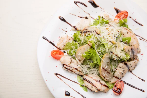 Ensalada de pavo y verduras — Foto de Stock