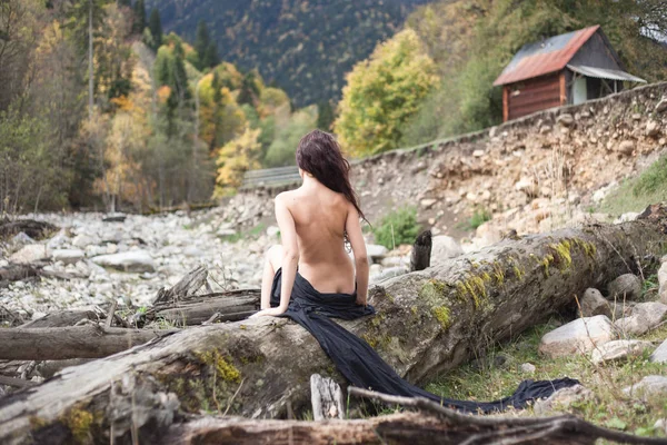 Nude beautiful Russian girl model nature — Stock Photo, Image