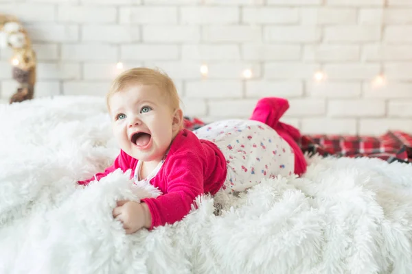 Navidad Niña Las Luces Bonitas —  Fotos de Stock