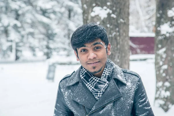 Güzel Hint kış sıcak giysiler