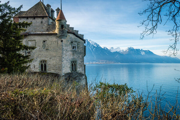 Вид на замок Шильон сверху
