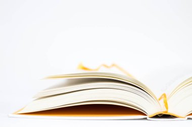 Beyaz Arkaplan Kitabı