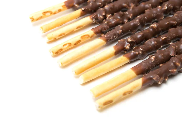 Biskuit Berisi Cokelat Sticks di Latar Belakang Putih — Stok Foto