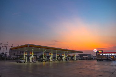 benzin veya gaz istasyonu