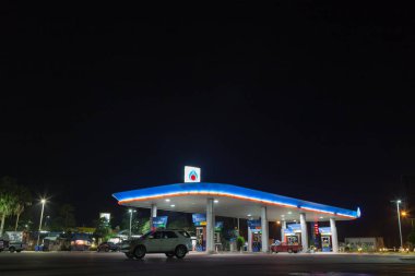 benzin veya gaz istasyonu