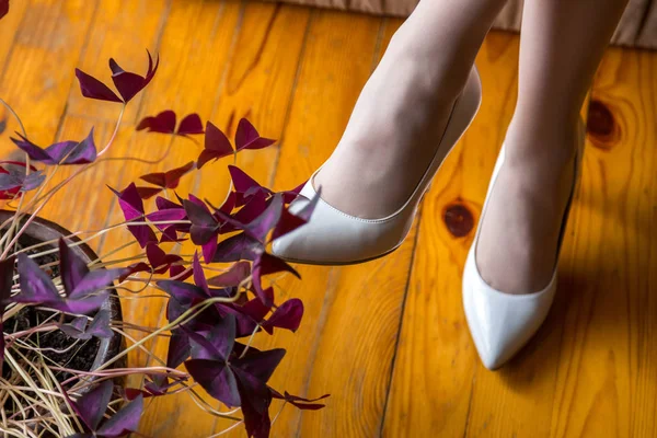 Boty na nohy nevěsty — Stock fotografie