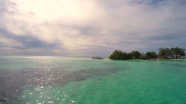 Küçük ada Maldivler