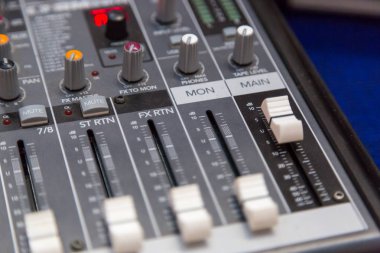 Ses denetimi büyük