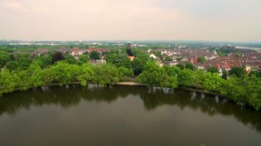 Kale ve Park altında hava Dusseldorf Almanya