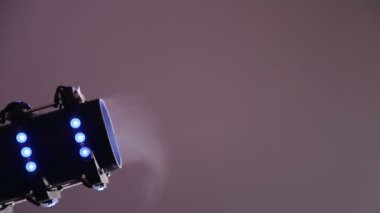 Duman ve Buhar tarafından Led yanıyor tüp yakın çekim