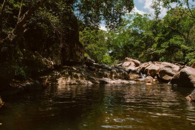 Baho Şelaleleri. Uçurumdan atlayan Vietnam