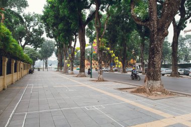 Asya. Vietnam Hanoi. 3 Ocak 2017. Hanoi 'nin merkez caddelerinden birinde..