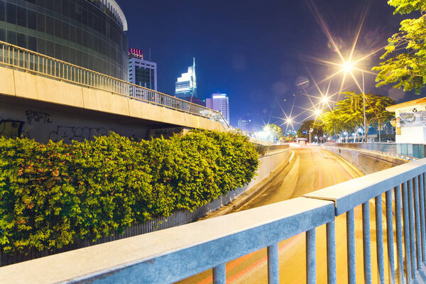 Ночное шоссе, улица, трафик Хо Ши Мин. Вьетнам
.