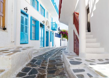 Mykonos Adası, Kiklad Adaları, Yunanistan badanalı dar sokak