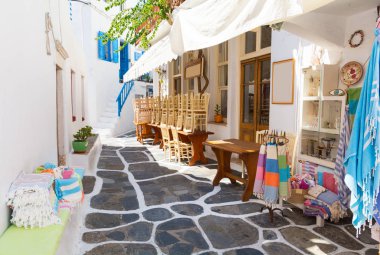 Mykonos Adası, Kiklad Adaları, Yunanistan badanalı dar sokak