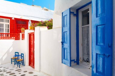 Mykonos Adası, Kiklad Adaları, Yunanistan badanalı dar sokak