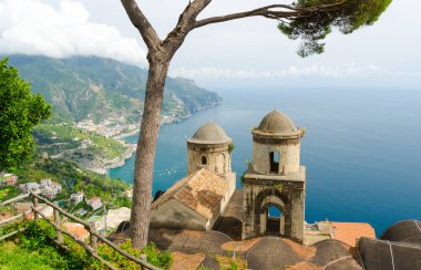 Ravello Amalfi coast, Campania, İtalya üzerinde görüntüleyin