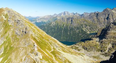 Tatra Dağları ve Polonya gölde güzel manzara