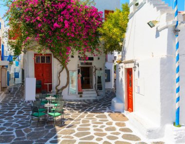 Mykonos Adası, Kiklad Adaları, Yunanistan badanalı dar sokak