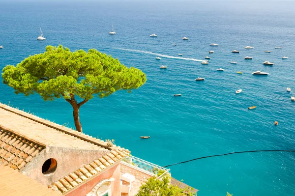 Akdeniz Amalfi coast, Campania, İtalya'dan güzel görünüm