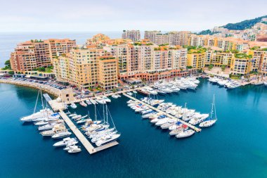 ünlü Port de Fontvieille Monako görüntüleyin