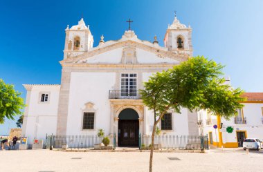 Güney Portekiz Algarve bölgesinde ünlü kıyı