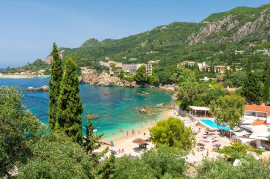 güzel plaj Paleokastritsa Corfu Island, Yunanistan