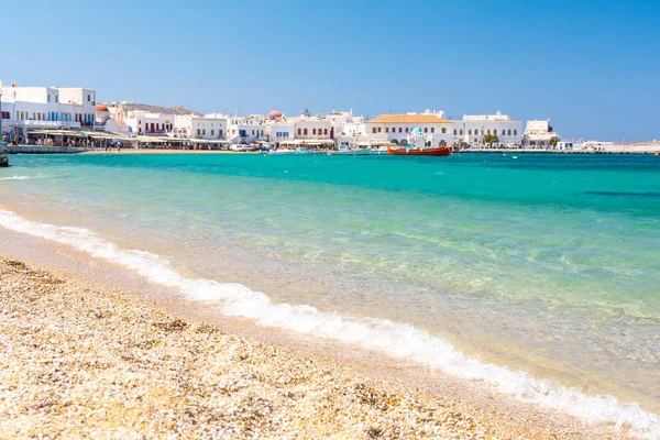 kristal berraklığında Ege Denizi ve Plajı Mykonos Adası, Kiklad Adaları, Yunanistan