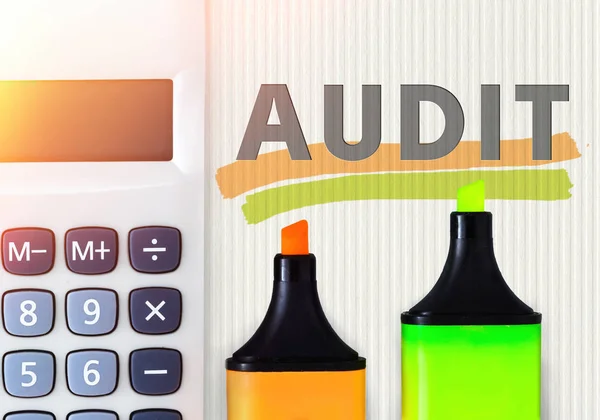 Audit concept. Calculator and highlighters — Stock Photo, Image