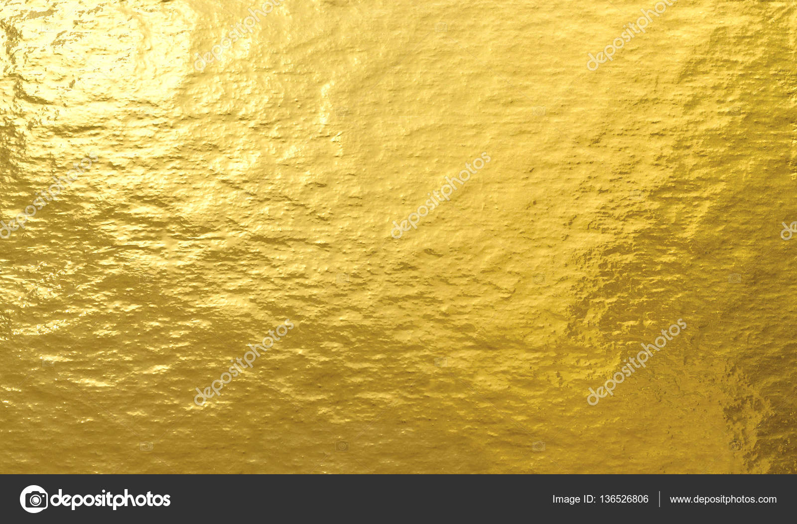 Gold foil texture background Stock Photo by ©Interpas 136526806