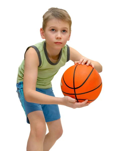 Kleine jongen met basketbal — Stockfoto