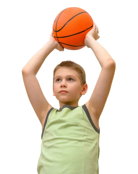 Mały chłopiec z koszykówki na białym tle — Zdjęcie stockowe