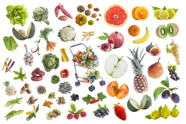 Концепция здоровой пищи, различные фрукты и овощи, чтобы съесть пять в день на фоне с полным корзиной продуктовый магазин в середине — стоковое фото