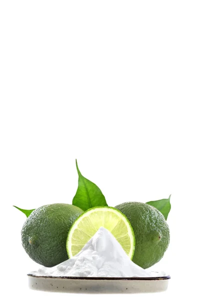 Lemon. Buah dengan daun di latar belakang putih . — Stok Foto