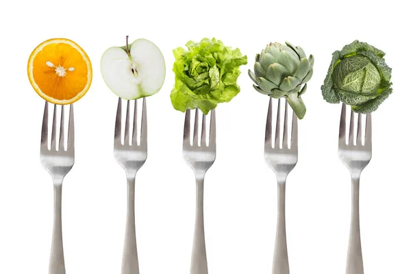 健康饮食: 五铁叉子与水果和蔬菜, 在白色 — 图库照片